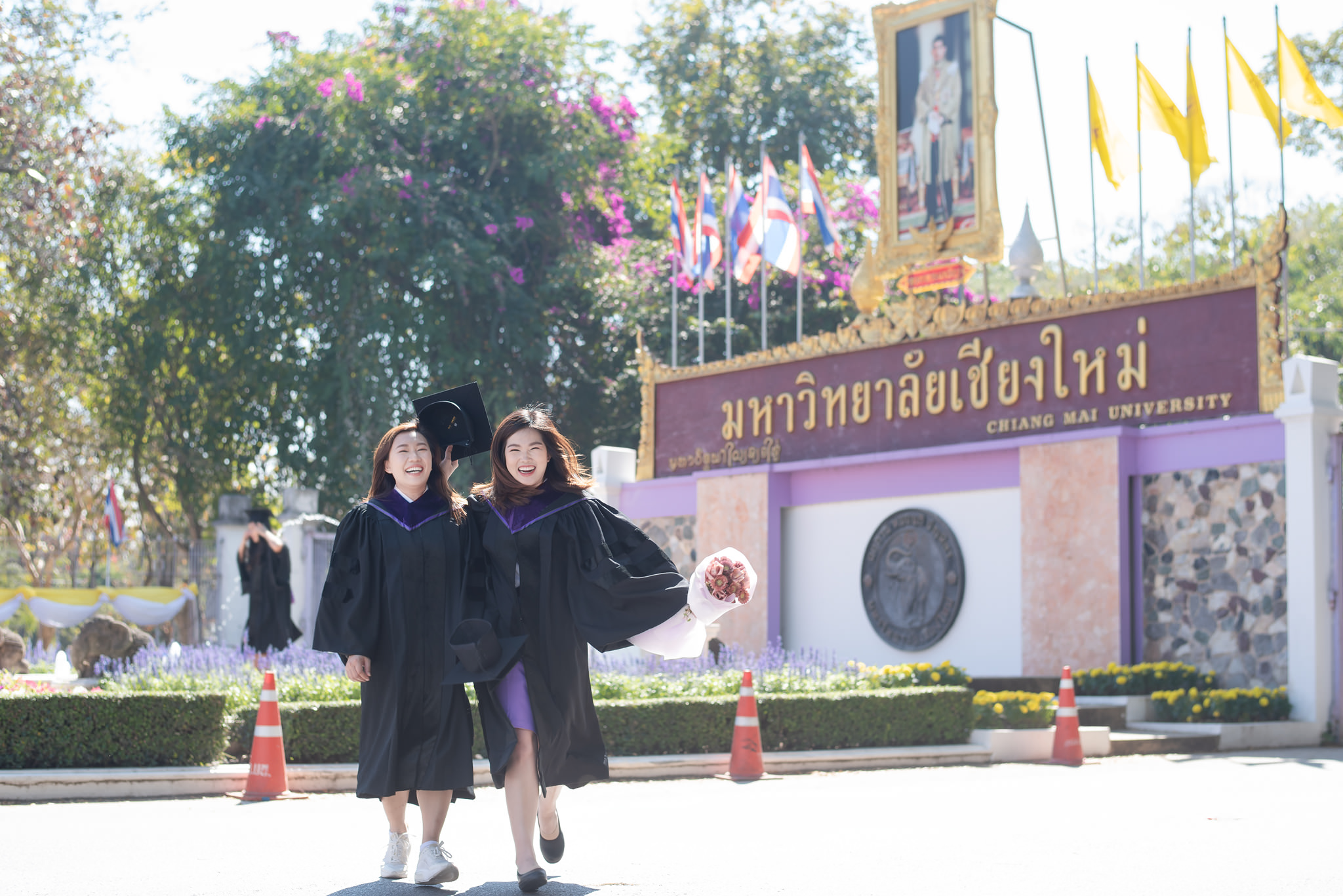 รับถ่ายรูปงานรับปริญญามหาวิทยาลัยเชียงใหม่