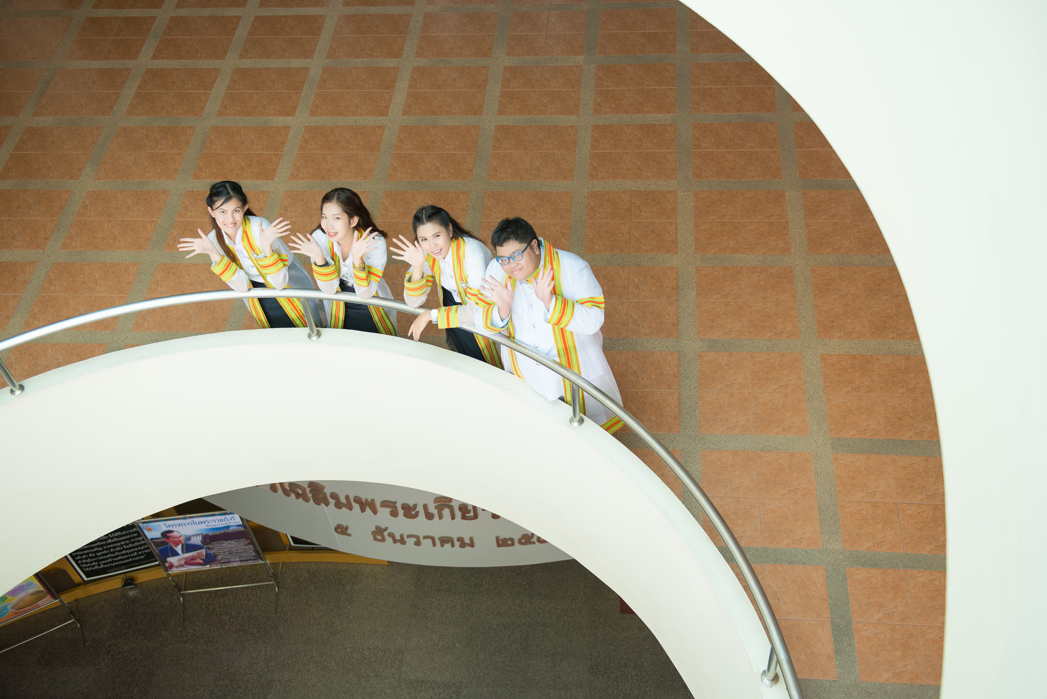 รับถ่ายรูปงานรับปริญญามหาวิทยาลัยราชมงคลกรุงเทพ